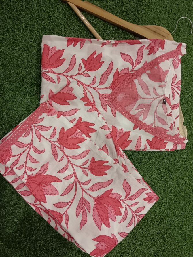 Beautiful flowers Print kurti with pant