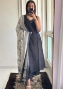 Kantha work sleeveless kurta set with dupatta